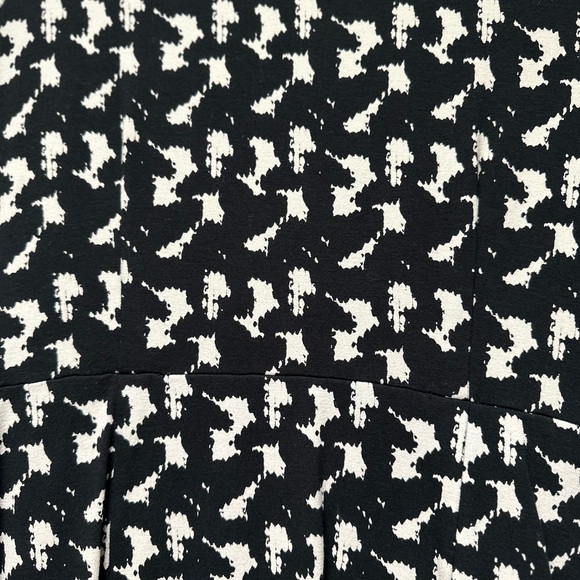 ANN TAYLOR | Black & Cream Long Sleeve Midi Dress Size MP - Picture 7 of 7